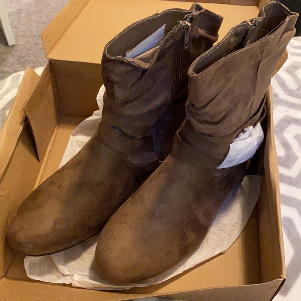 Olive street stylish boots